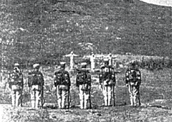 일본군이 1905년 철도부설을 방해했다는 이유로
한국인을 총살하고 있는 장면