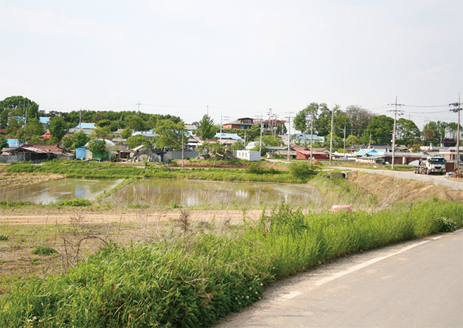 민세 안재홍 고택이 있는 두릉2리 계루지(2008)